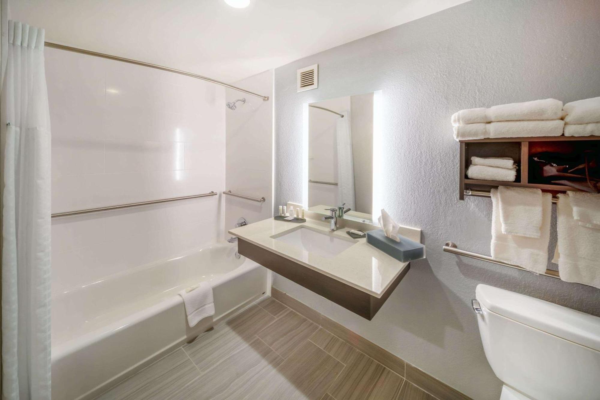 La Quinta By Wyndham Jonesboro Otel Dış mekan fotoğraf