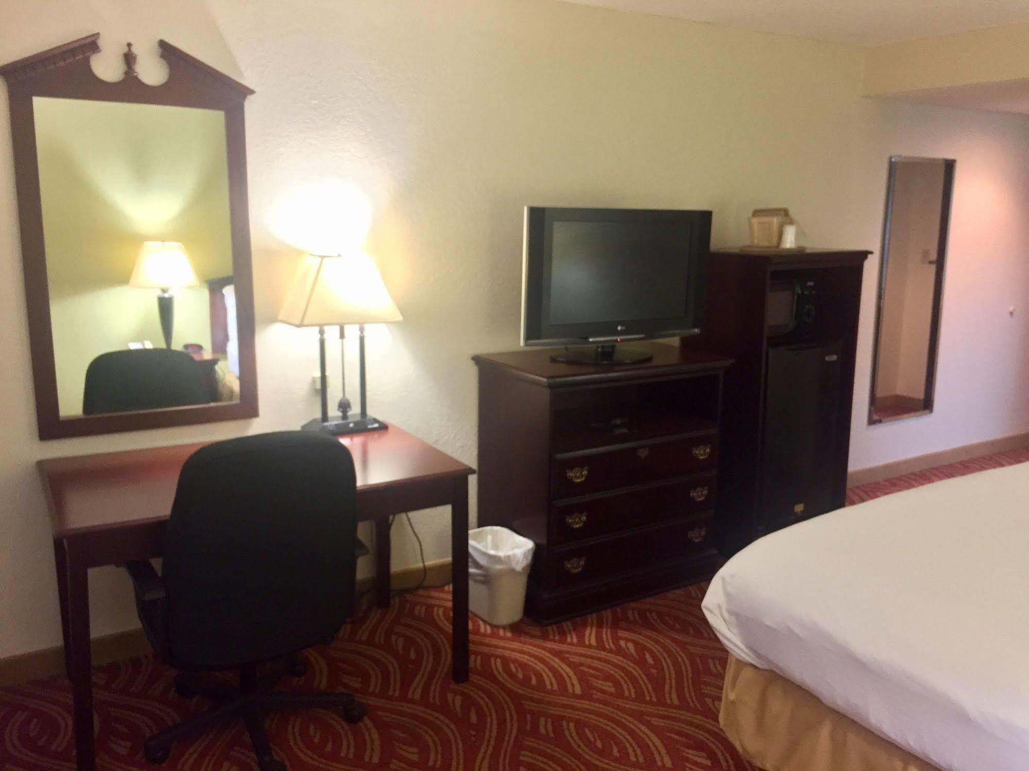 La Quinta By Wyndham Jonesboro Otel Dış mekan fotoğraf